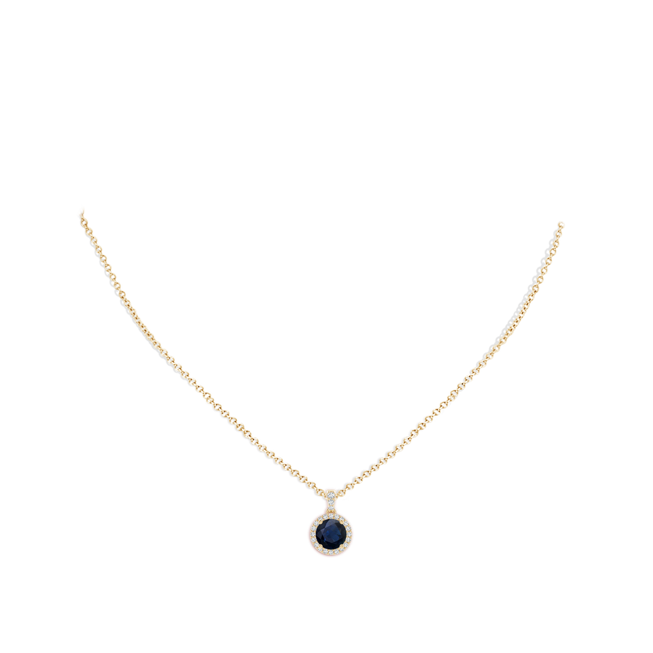 7mm A Round Sapphire Dangle Pendant with Diamond Halo in Yellow Gold pen