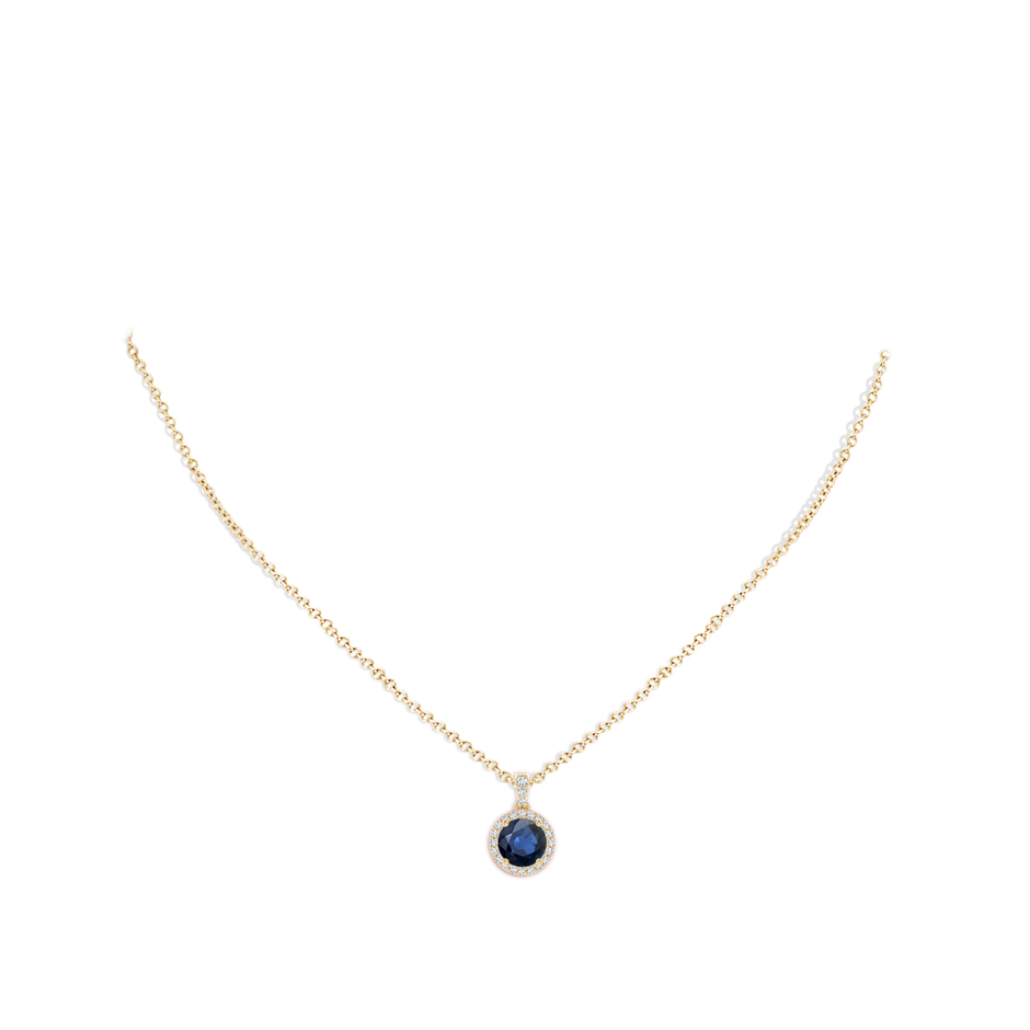7mm AA Round Sapphire Dangle Pendant with Diamond Halo in Yellow Gold pen