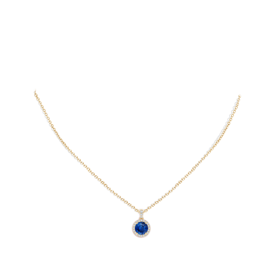 7mm AAA Round Sapphire Dangle Pendant with Diamond Halo in Yellow Gold pen