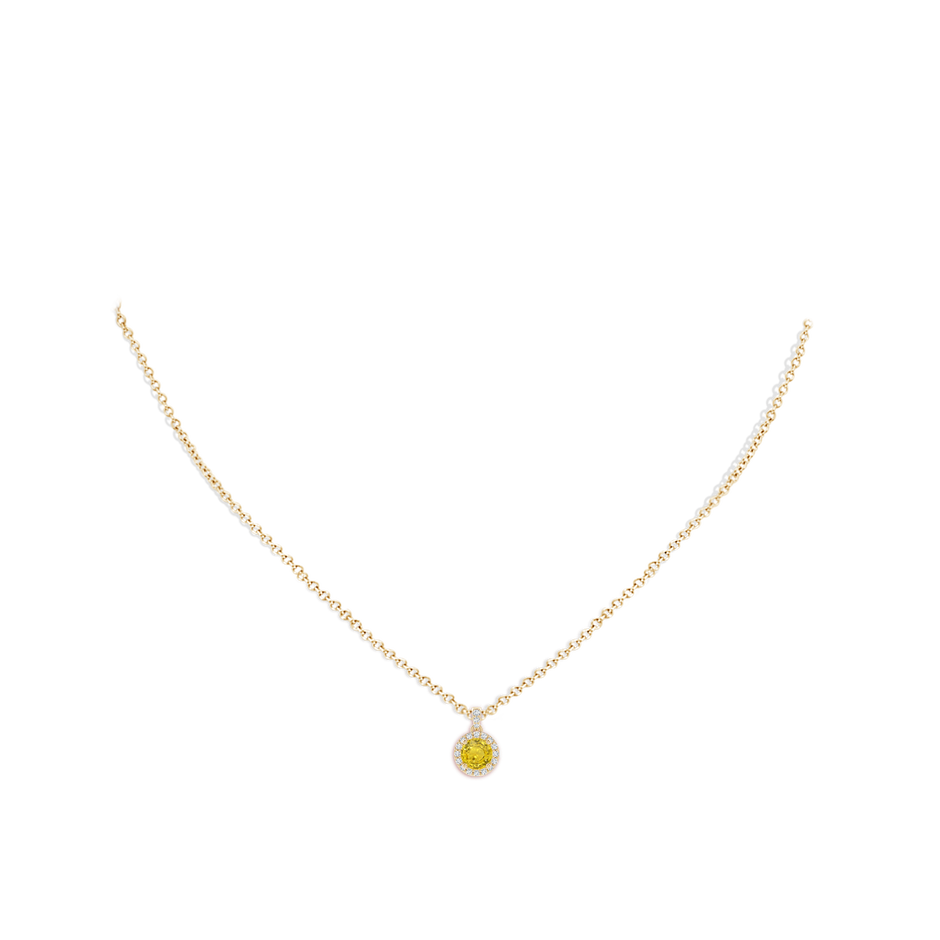 5mm AAA Round Yellow Sapphire Dangle Pendant with Diamond Halo in Yellow Gold pen