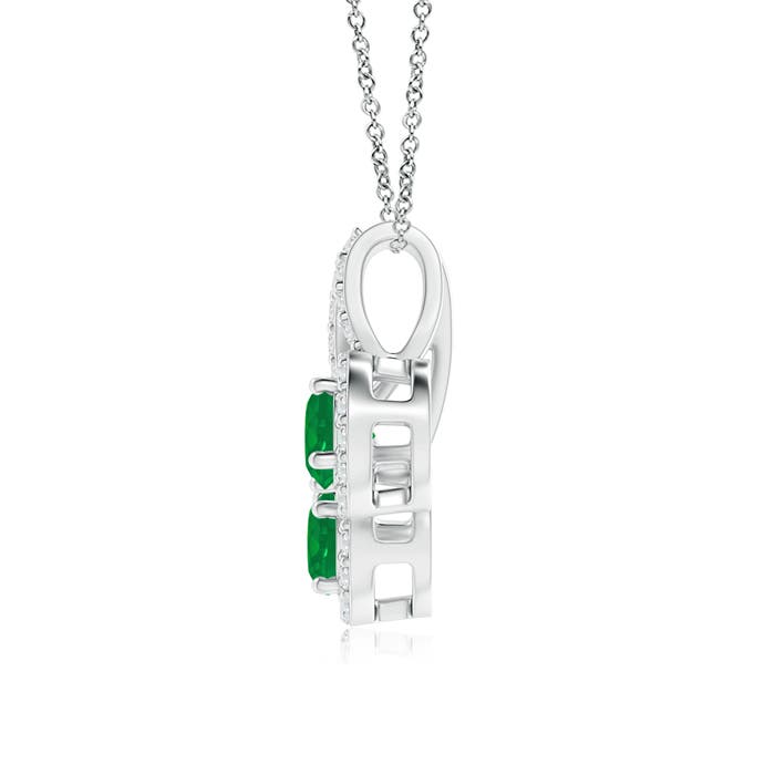 AA - Emerald / 0.57 CT / 14 KT White Gold