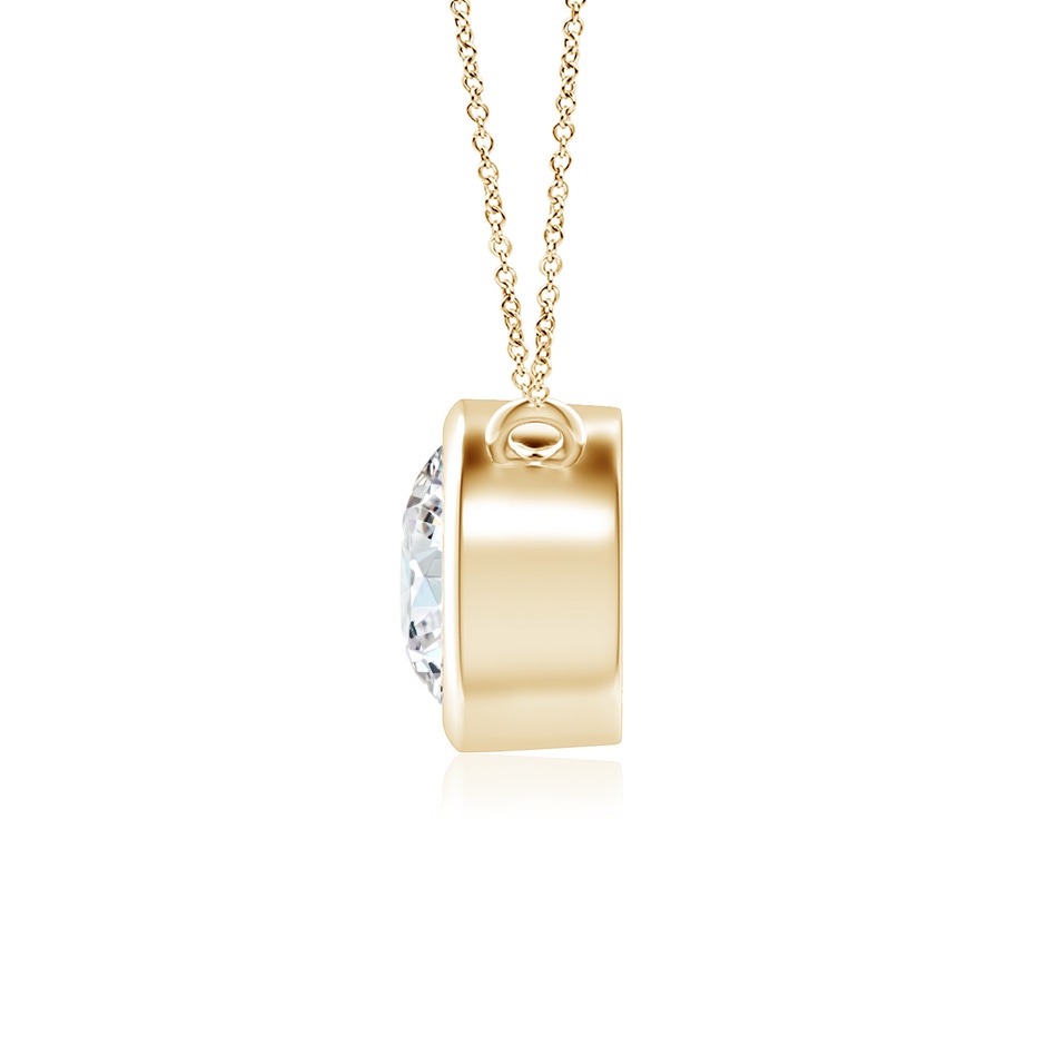 5.1mm GVS2 Bezel-Set Round Diamond Solitaire Necklace in Yellow Gold side 199
