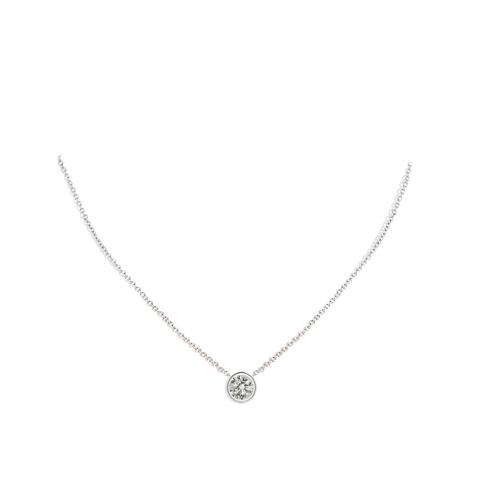 7.4mm KI3 Bezel-Set Round Diamond Solitaire Necklace in White Gold pen