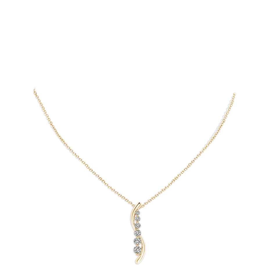 3.8mm KI3 Six Stone Diamond Journey Necklace in Yellow Gold pen