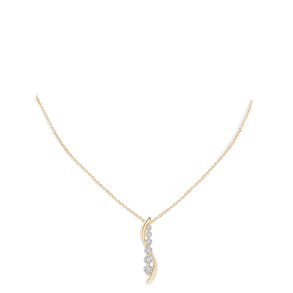 4.2mm HSI2 Six Stone Diamond Journey Necklace in Yellow Gold pen