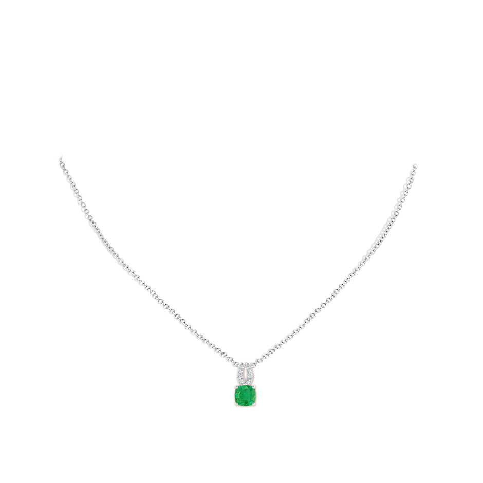 5mm AA Cushion Emerald Pendant with Diamonds in P950 Platinum pen