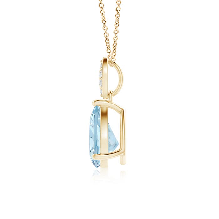 AA - Aquamarine / 0.89 CT / 14 KT Yellow Gold