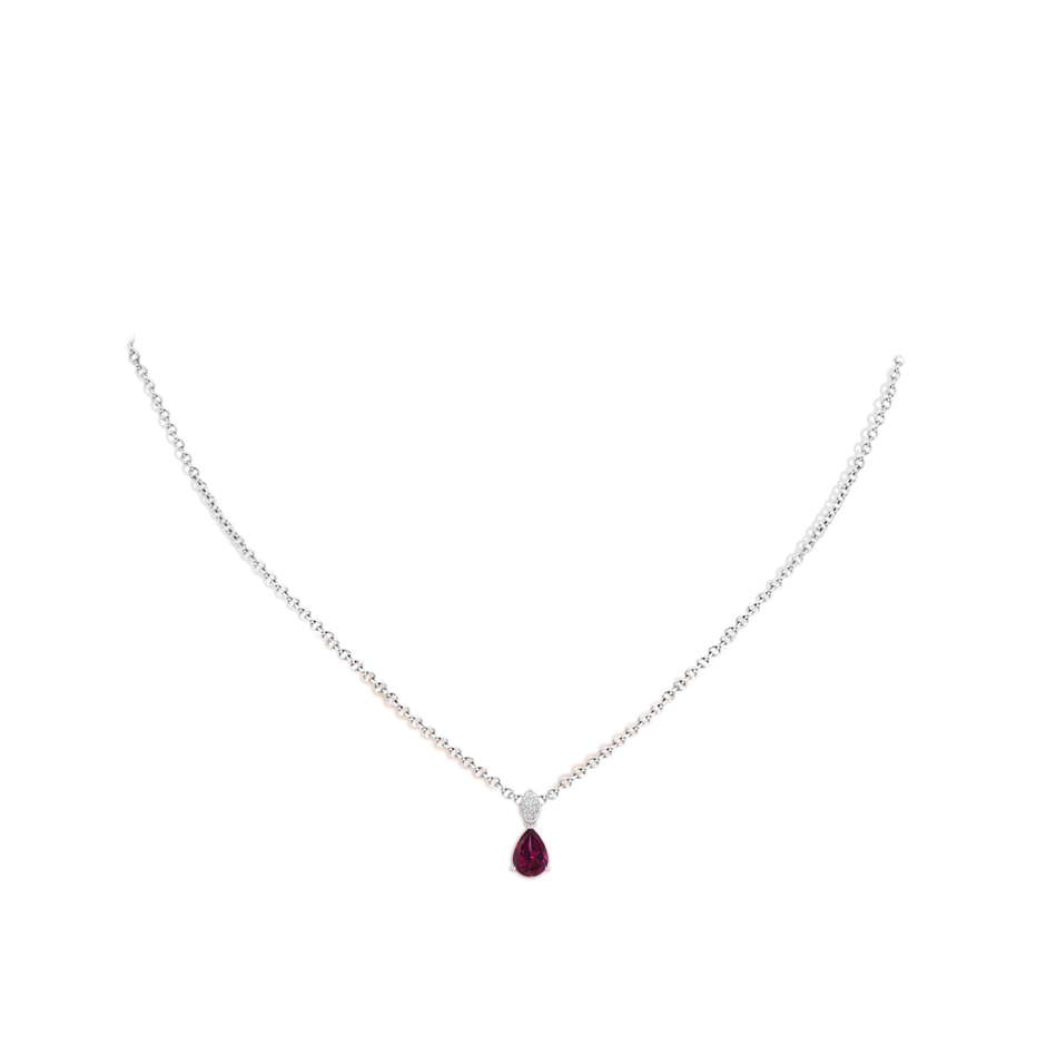 7x5mm AAAA Pear-Shaped Rhodolite Pendant with Leaf Bale in P950 Platinum pen