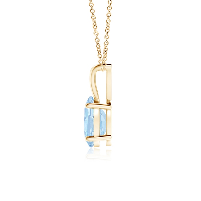 7x5mm AA Prong-Set Oval Aquamarine V-Bale Solitaire Pendant in Yellow Gold product image