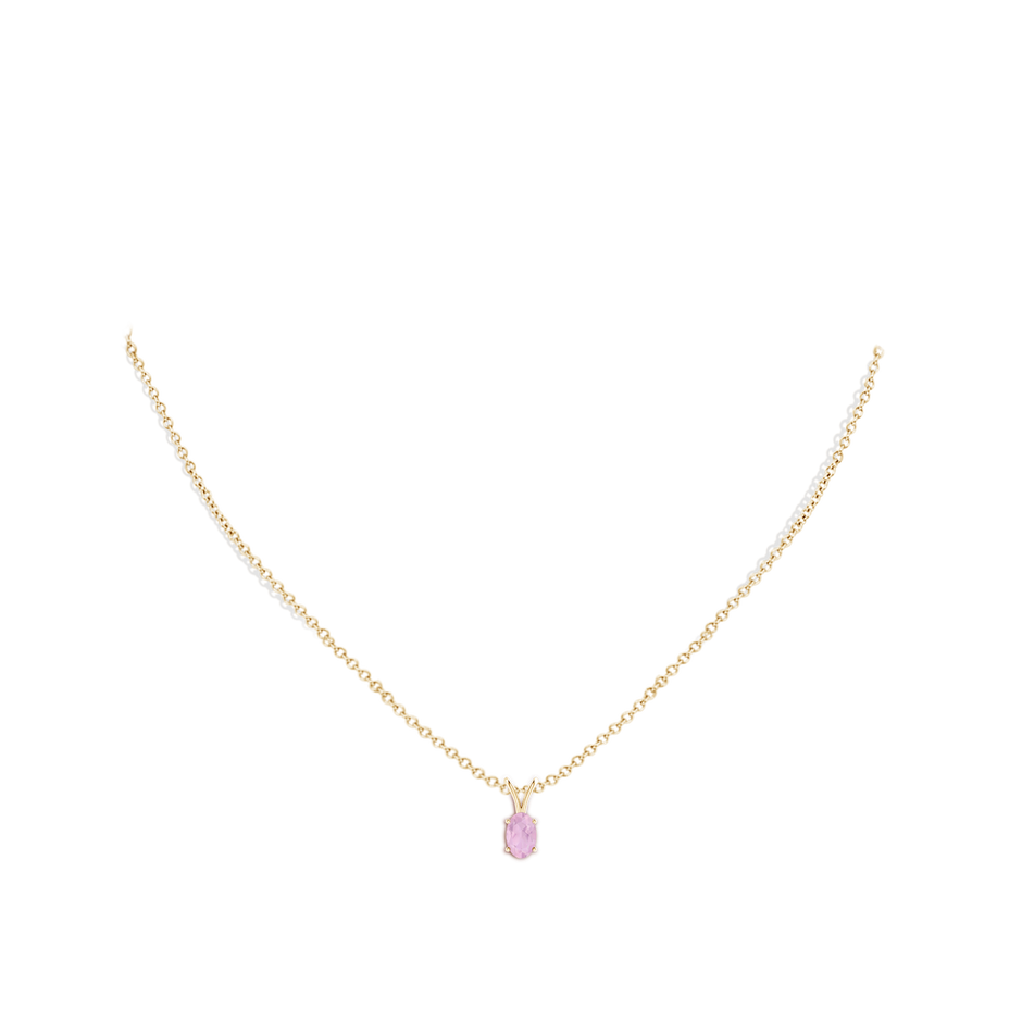 6x4mm AAAA Prong-Set Oval Rose Quartz V-Bale Solitaire Pendant in Yellow Gold body-neck