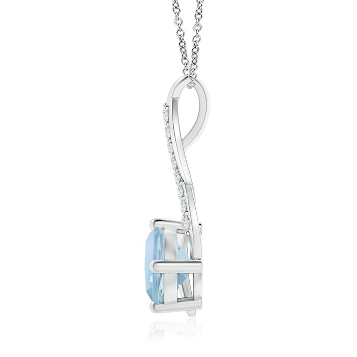 AA - Aquamarine / 1.54 CT / 14 KT White Gold