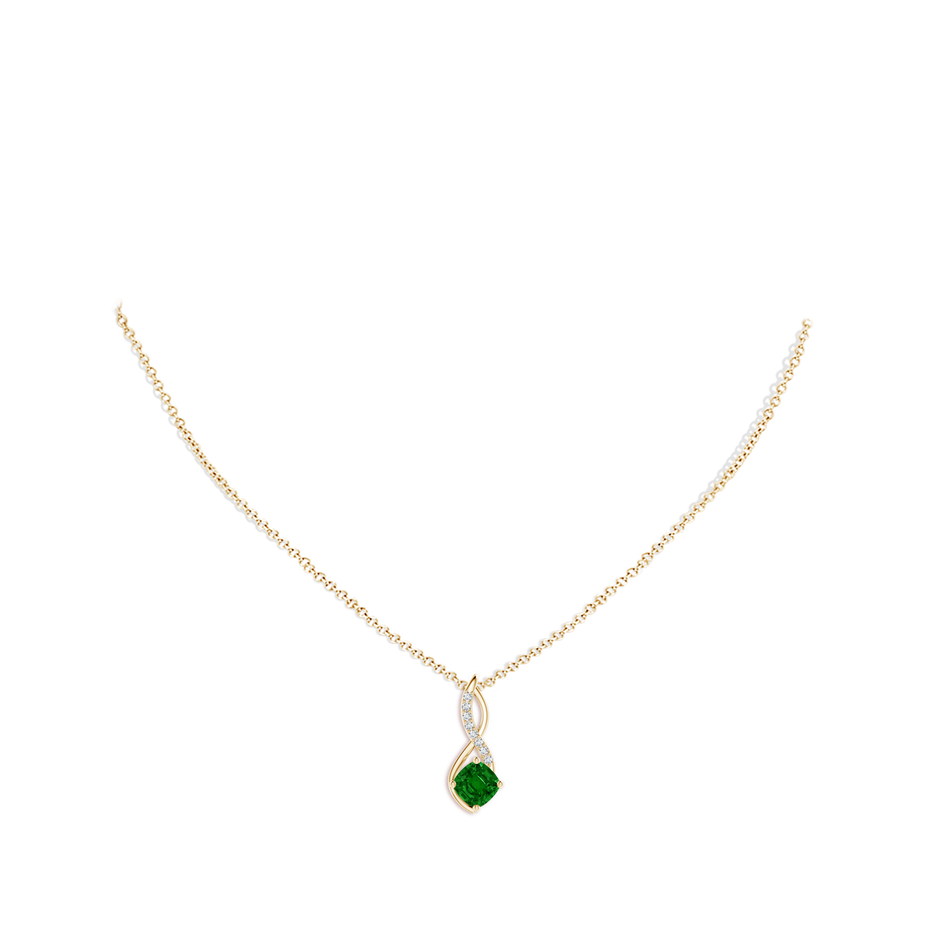 5mm AAAA Emerald Infinity Pendant with Diamond Accents in Yellow Gold pen