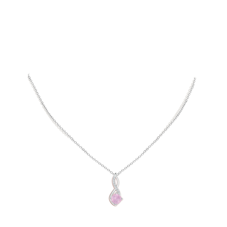 7mm AAAA Rose Quartz Infinity Pendant with Diamond Accents in P950 Platinum pen
