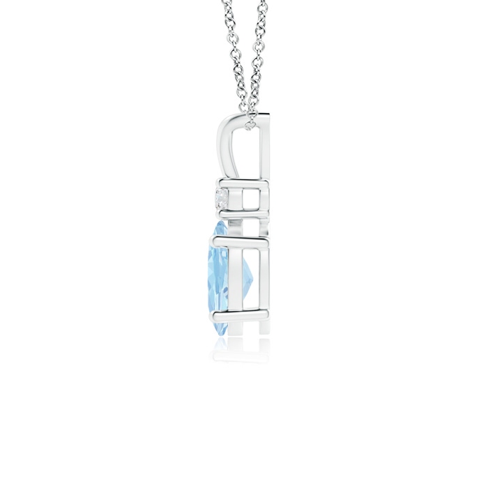 7x5mm AAA V-Bale Oval Aquamarine Solitaire Pendant with Diamond in White Gold product image
