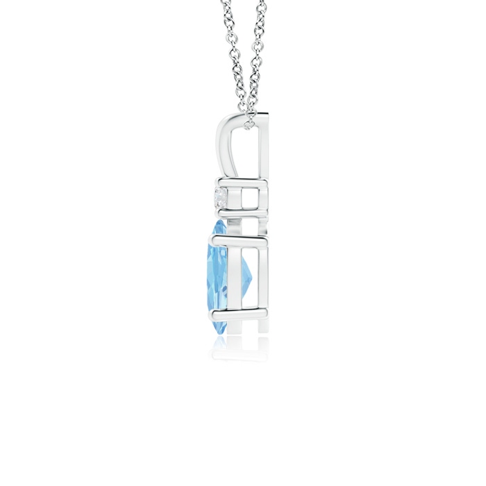 7x5mm AAAA V-Bale Oval Aquamarine Solitaire Pendant with Diamond in S999 Silver product image