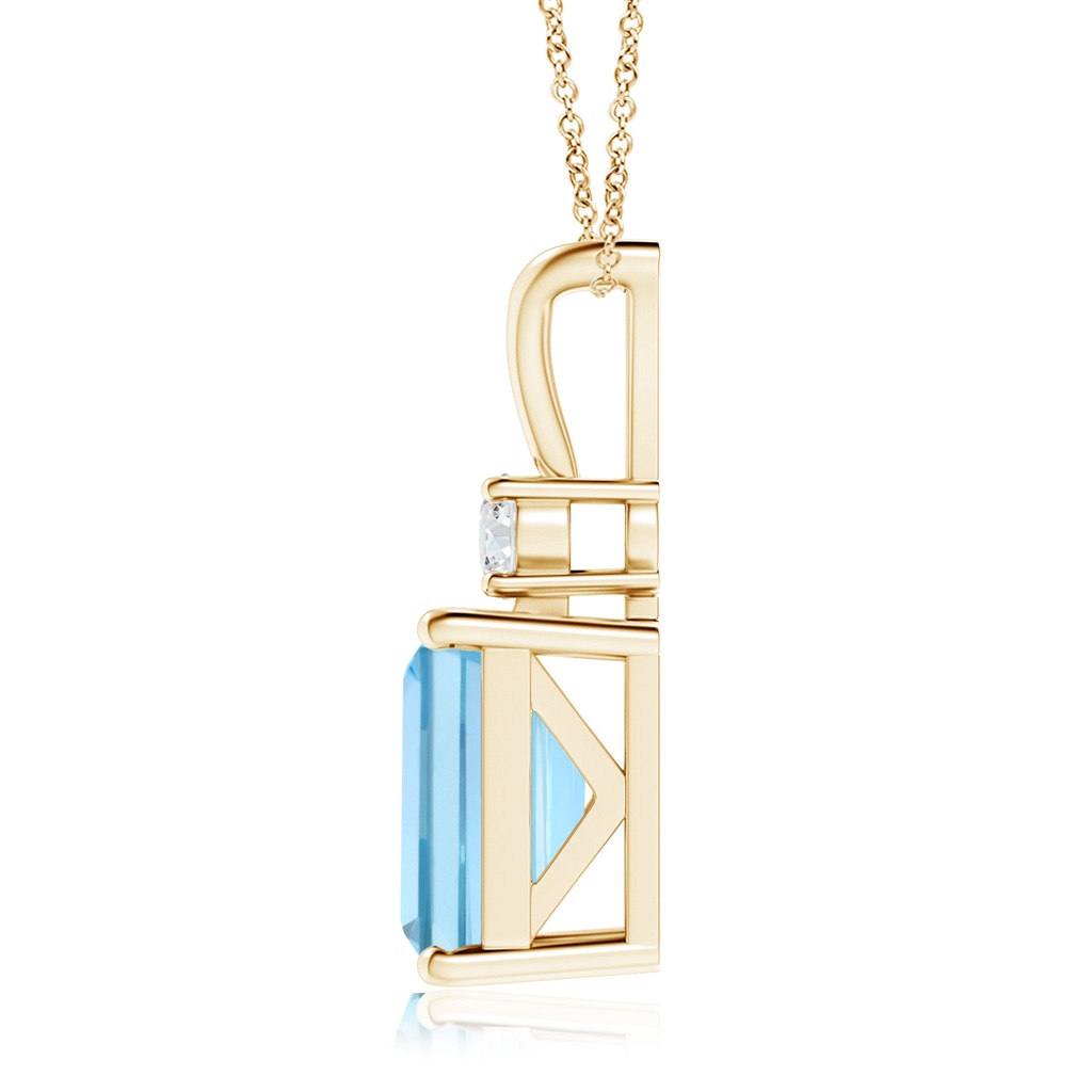 14.72x11.06x8.23mm AAAA Octagonal GIA Certified Aquamarine Solitaire Pendant in Yellow Gold - side_1