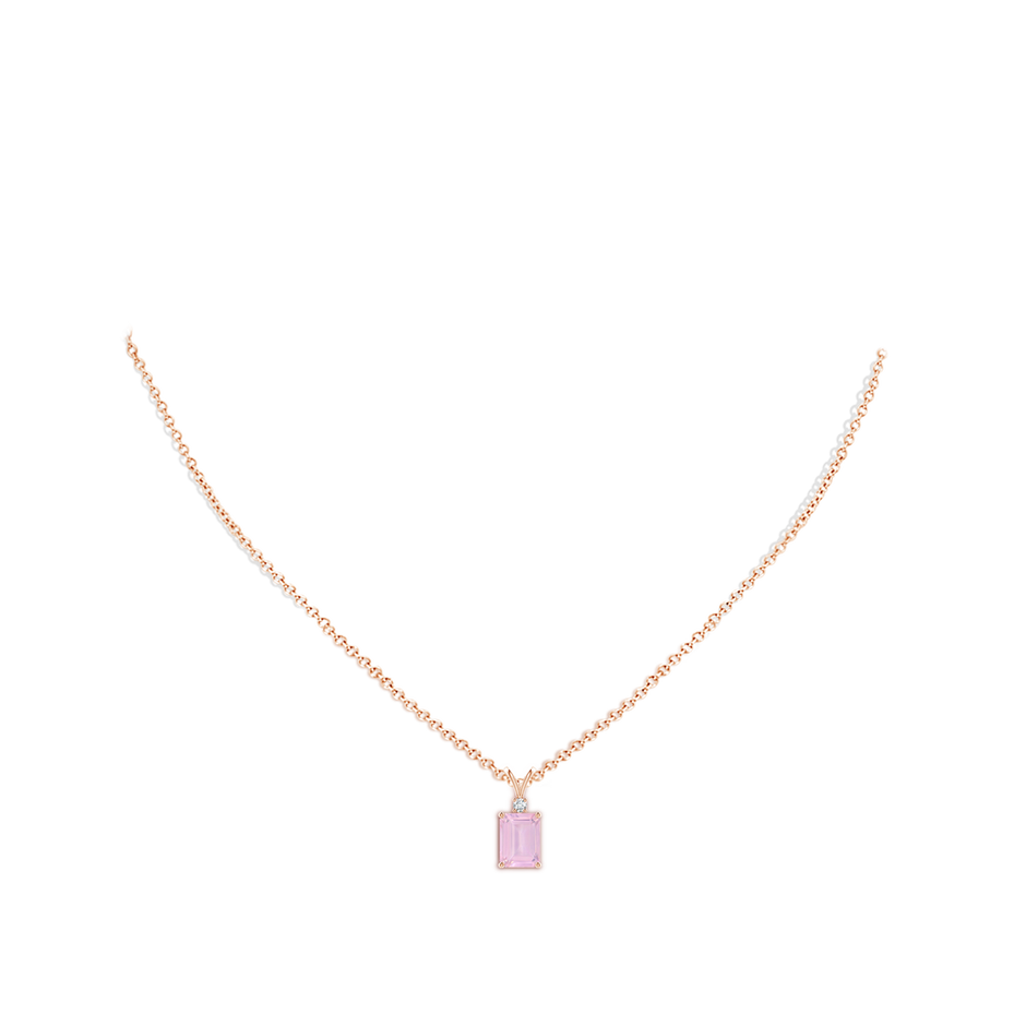 8x6mm AAAA Emerald-Cut Rose Quartz Solitaire Pendant with Diamond in Rose Gold pen