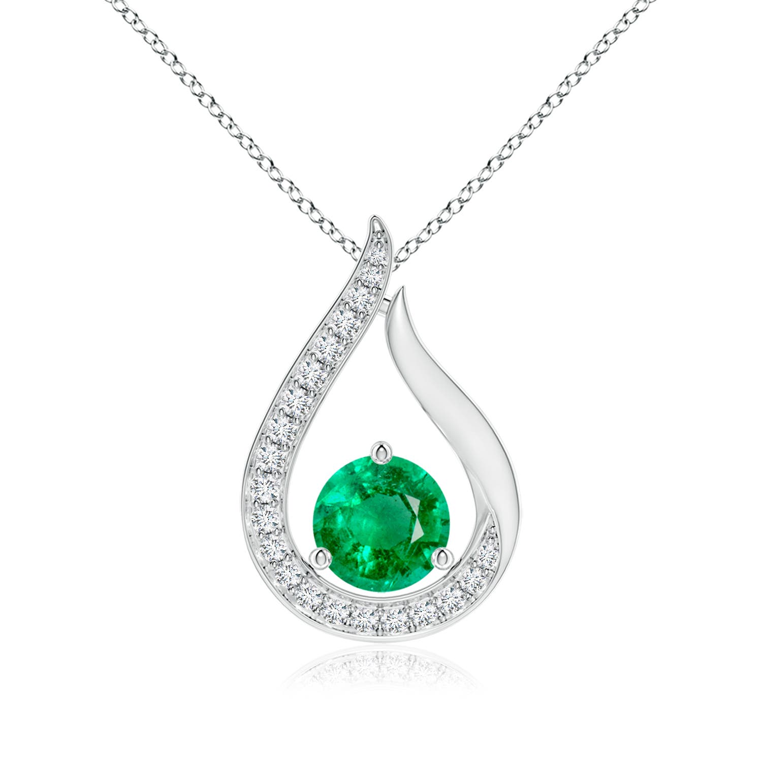 AAA - Emerald / 0.91 CT / 14 KT White Gold