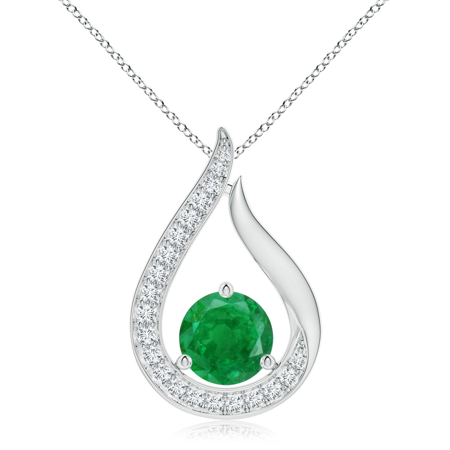 AA - Emerald / 2.1 CT / 14 KT White Gold