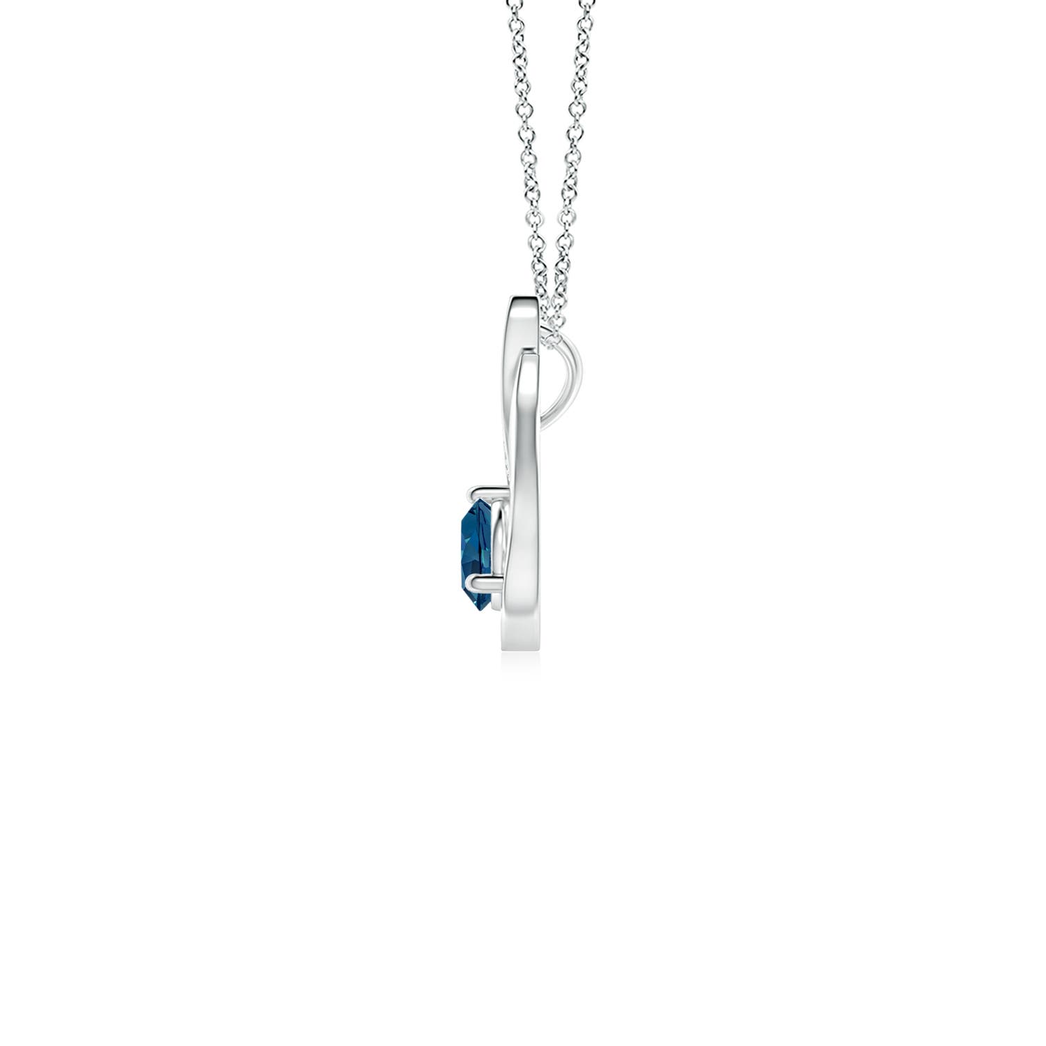 AAA - London Blue Topaz / 0.39 CT / 14 KT White Gold