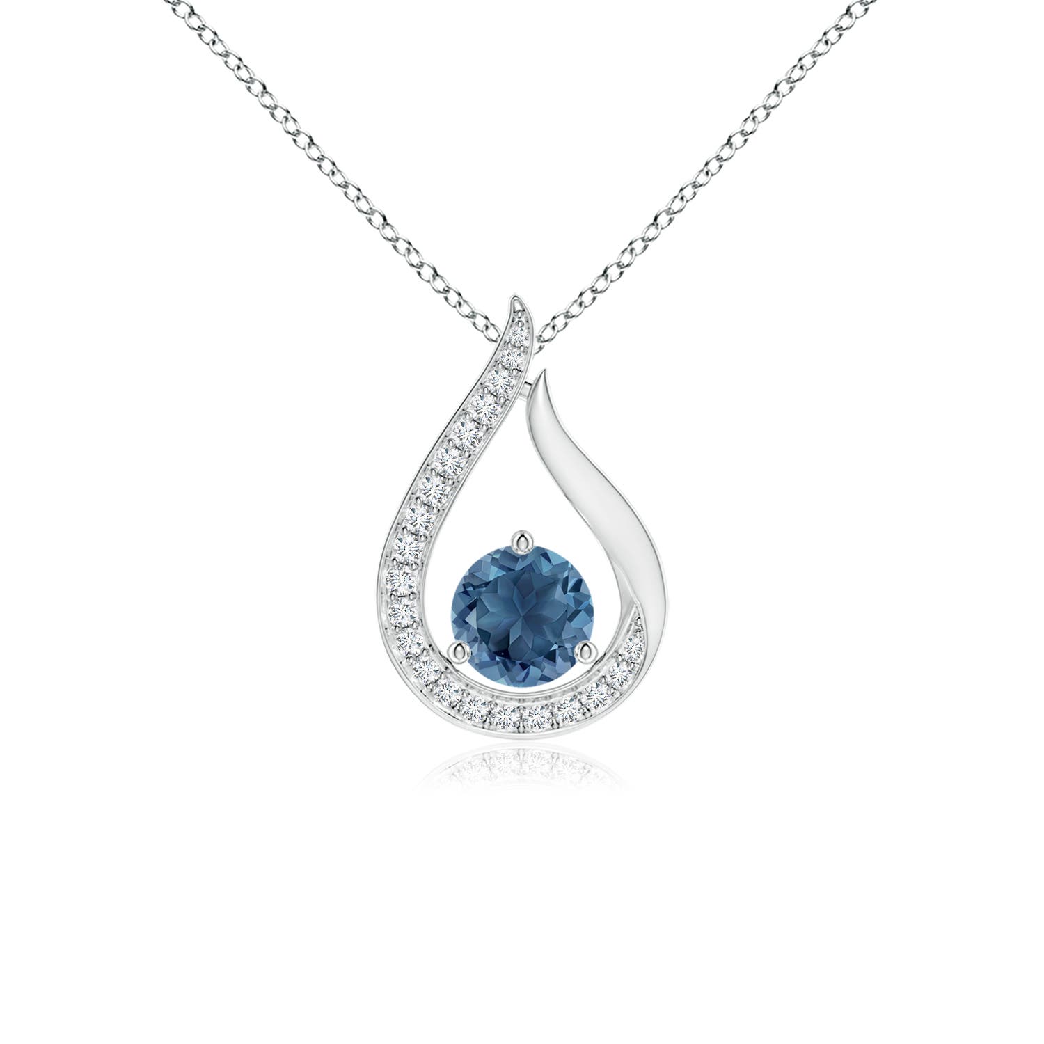 A - London Blue Topaz / 0.72 CT / 14 KT White Gold