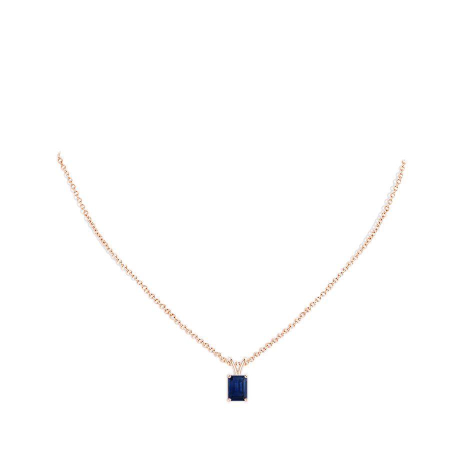 8x6mm AAA Emerald-Cut Blue Sapphire Solitaire Pendant with V-Bale in Rose Gold pen