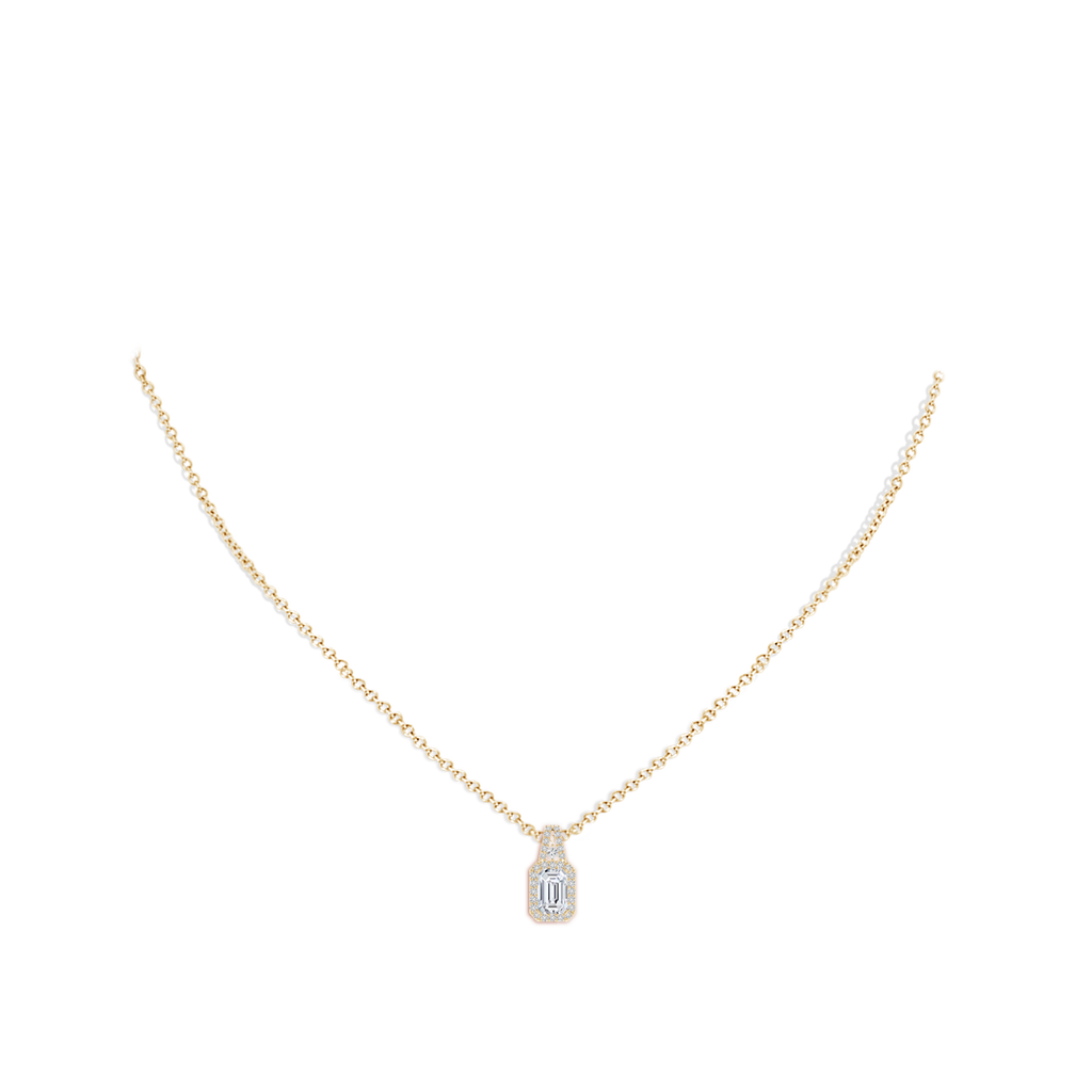 6x4mm HSI2 Emerald-Cut Diamond Halo Pendant in Yellow Gold pen