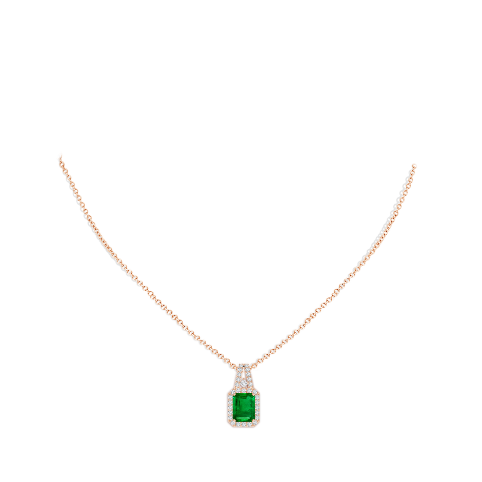 9x7mm AAAA Emerald-Cut Emerald Halo Pendant in Rose Gold pen