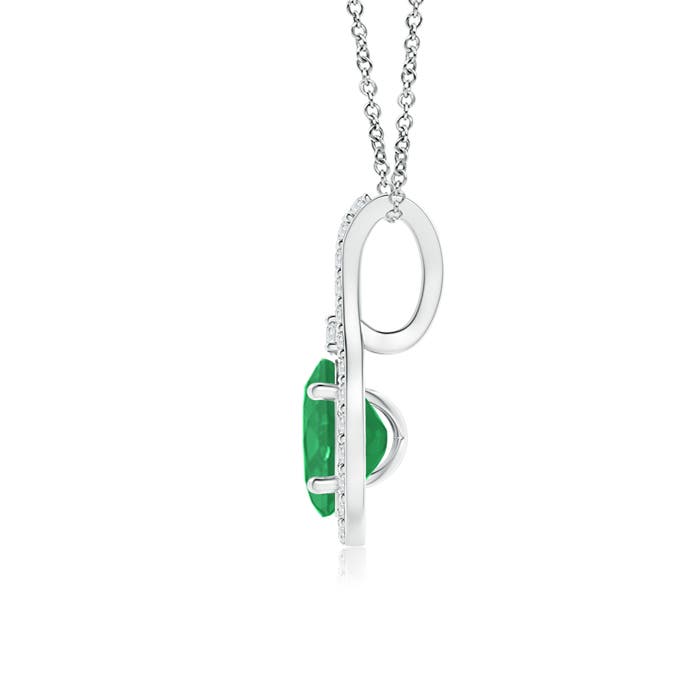 A - Emerald / 0.55 CT / 14 KT White Gold