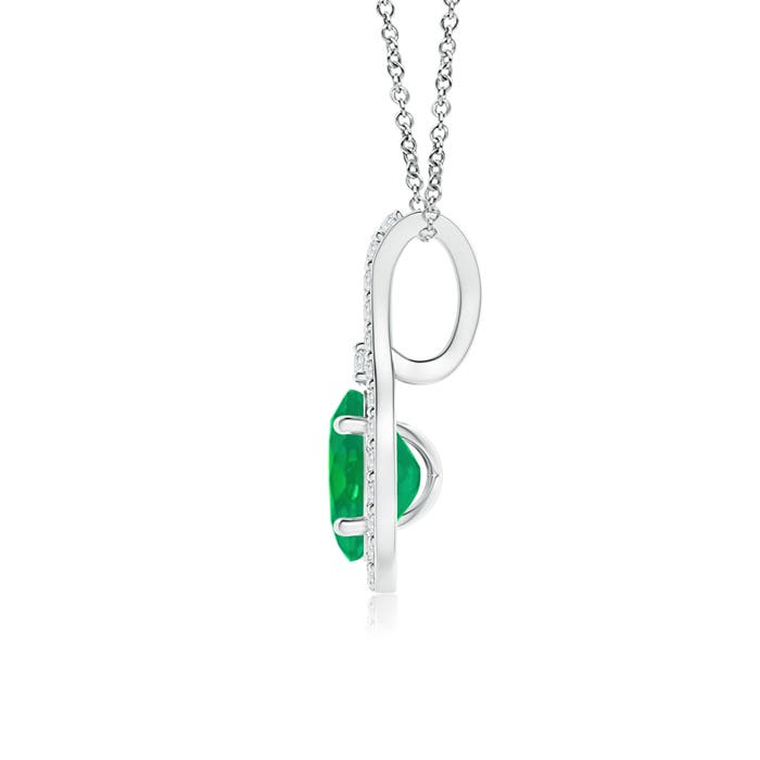 AA - Emerald / 0.55 CT / 14 KT White Gold