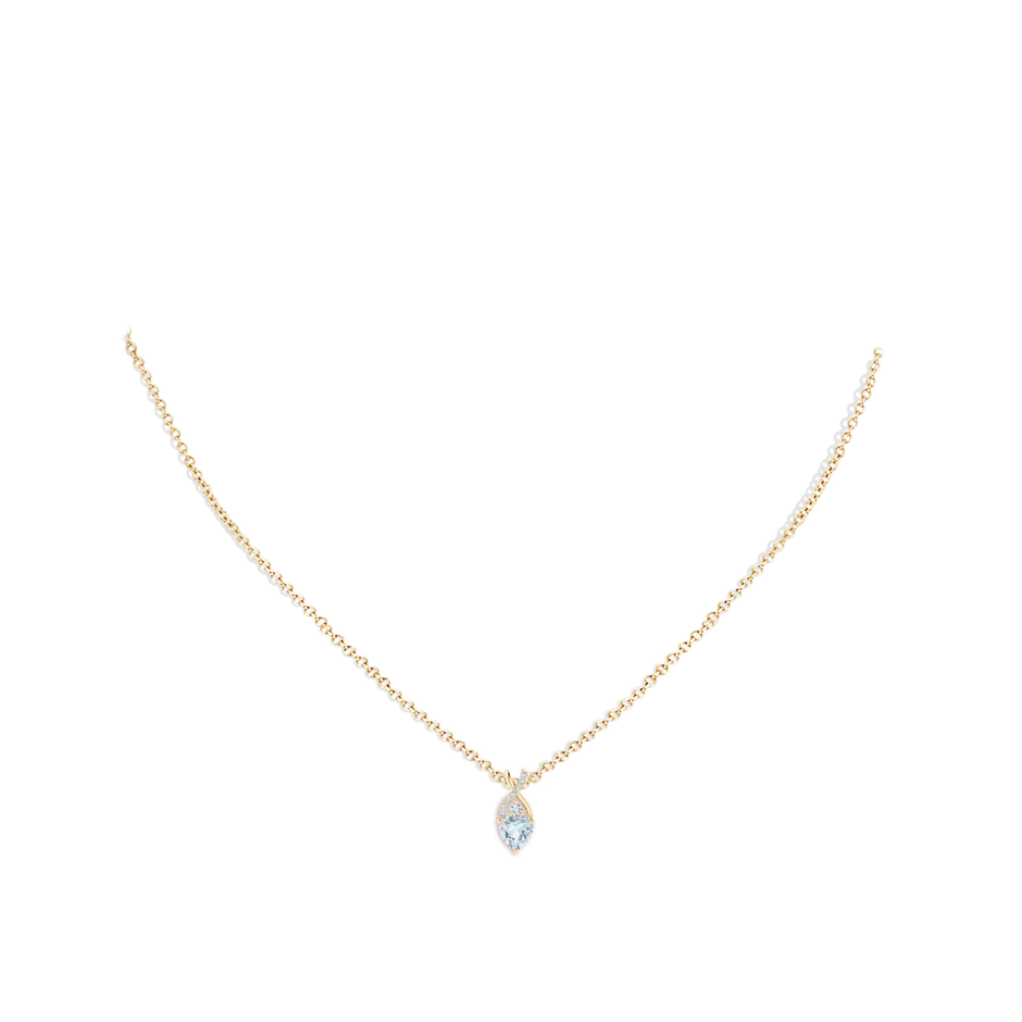 5mm A Solitaire Heart Aquamarine Pendant with Twisted Diamond Bale in Yellow Gold pen