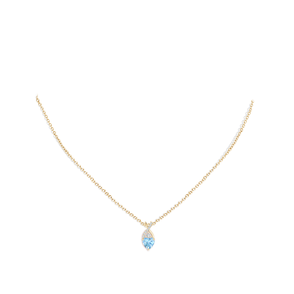 6mm AAAA Solitaire Heart Aquamarine Pendant with Twisted Diamond Bale in Yellow Gold pen