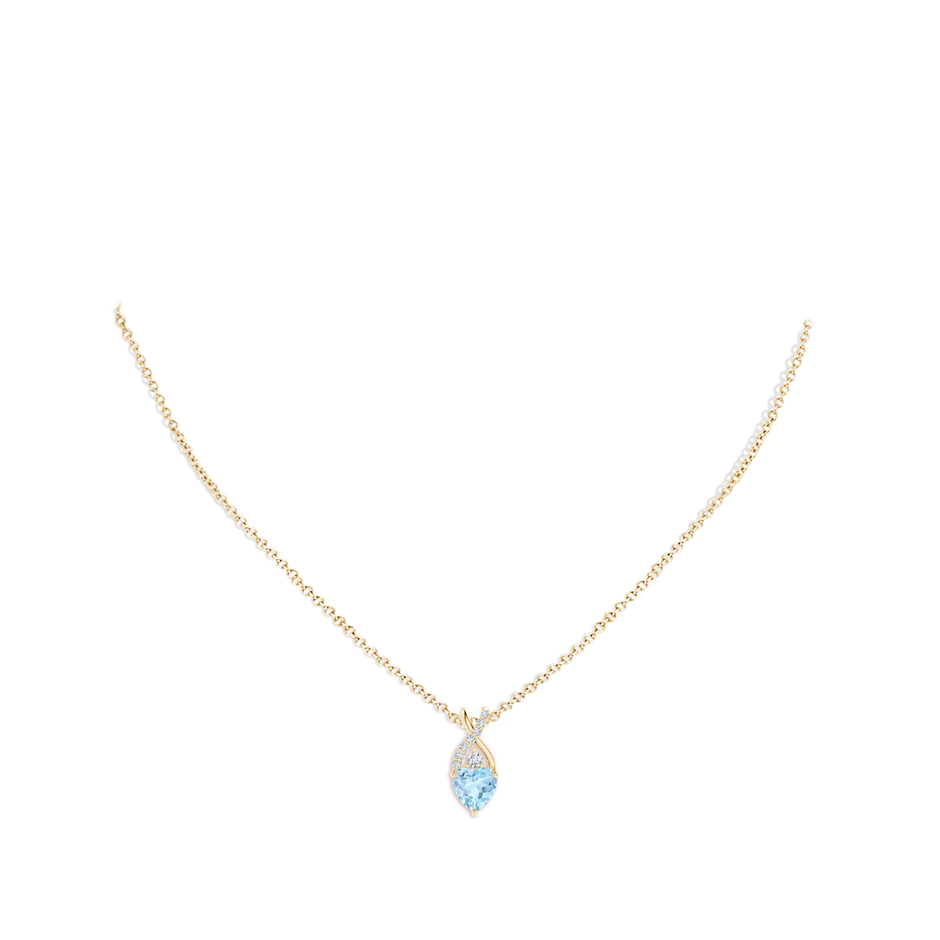 7mm AAA Solitaire Heart Aquamarine Pendant with Twisted Diamond Bale in Yellow Gold pen