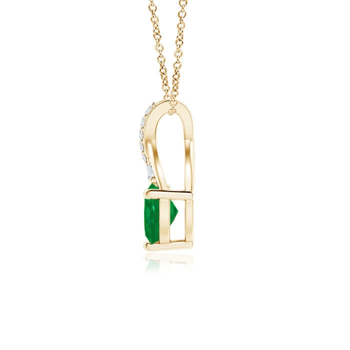 5mm AA Solitaire Heart Emerald Pendant with Twisted Diamond Bale in Yellow Gold product image