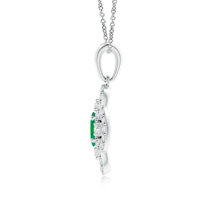 AA - Emerald / 0.44 CT / 14 KT White Gold