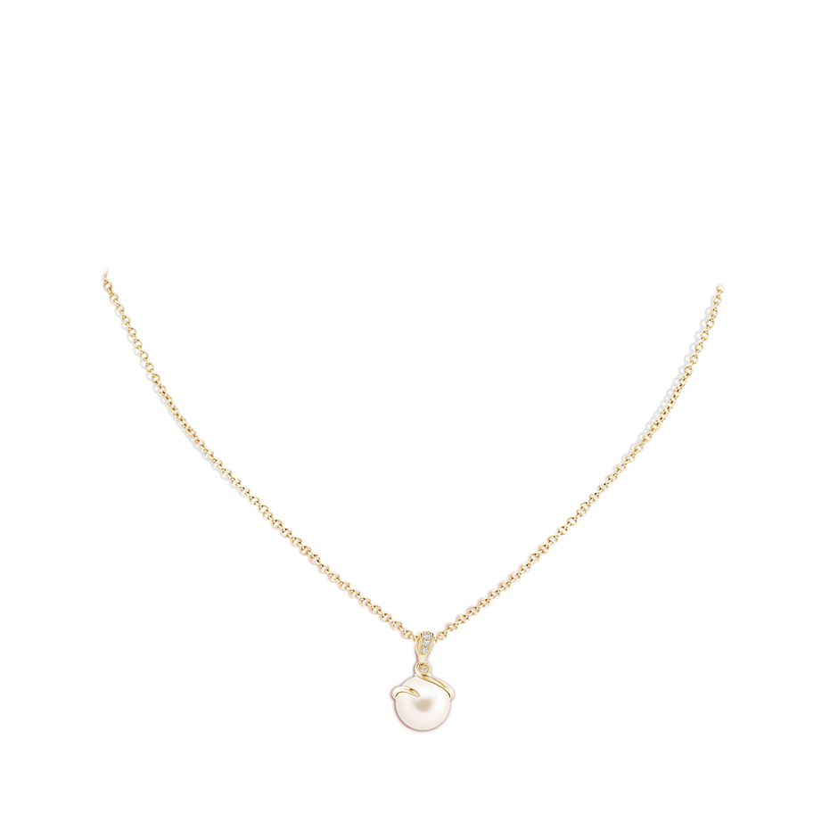 10mm AAA Freshwater Pearl Spiral Pendant with Diamonds in Yellow Gold body-neck