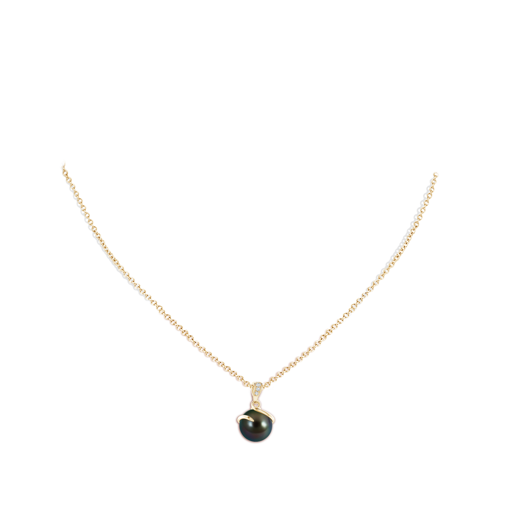 10mm AAAA Tahitian Pearl Spiral Pendant with Diamonds in Yellow Gold Body-Neck
