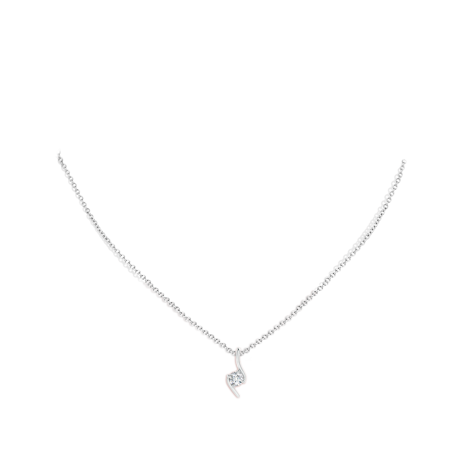 4.1mm GVS2 Prong-Set Diamond Solitaire Bypass Pendant in P950 Platinum pen