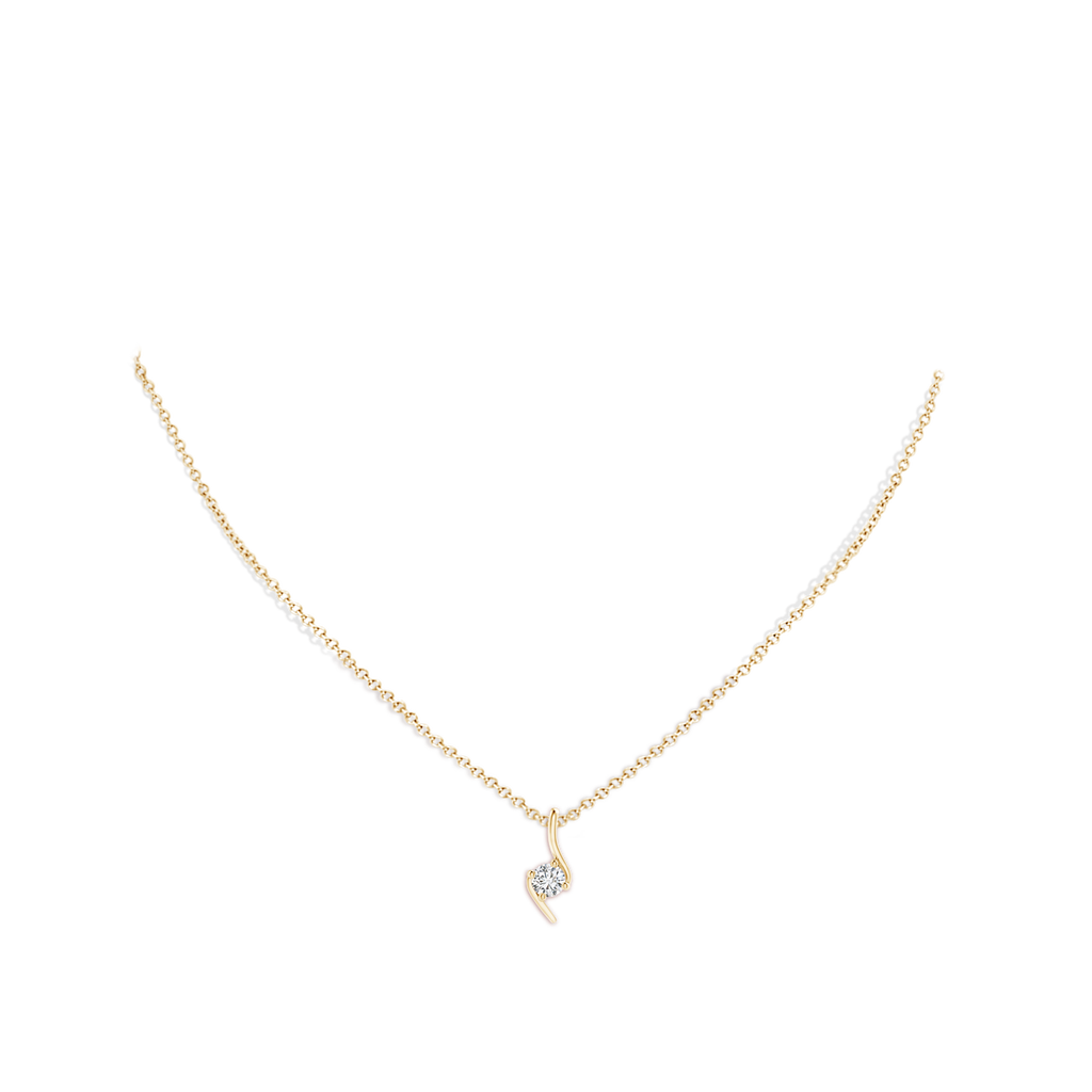 4.1mm HSI2 Prong-Set Diamond Solitaire Bypass Pendant in Yellow Gold pen