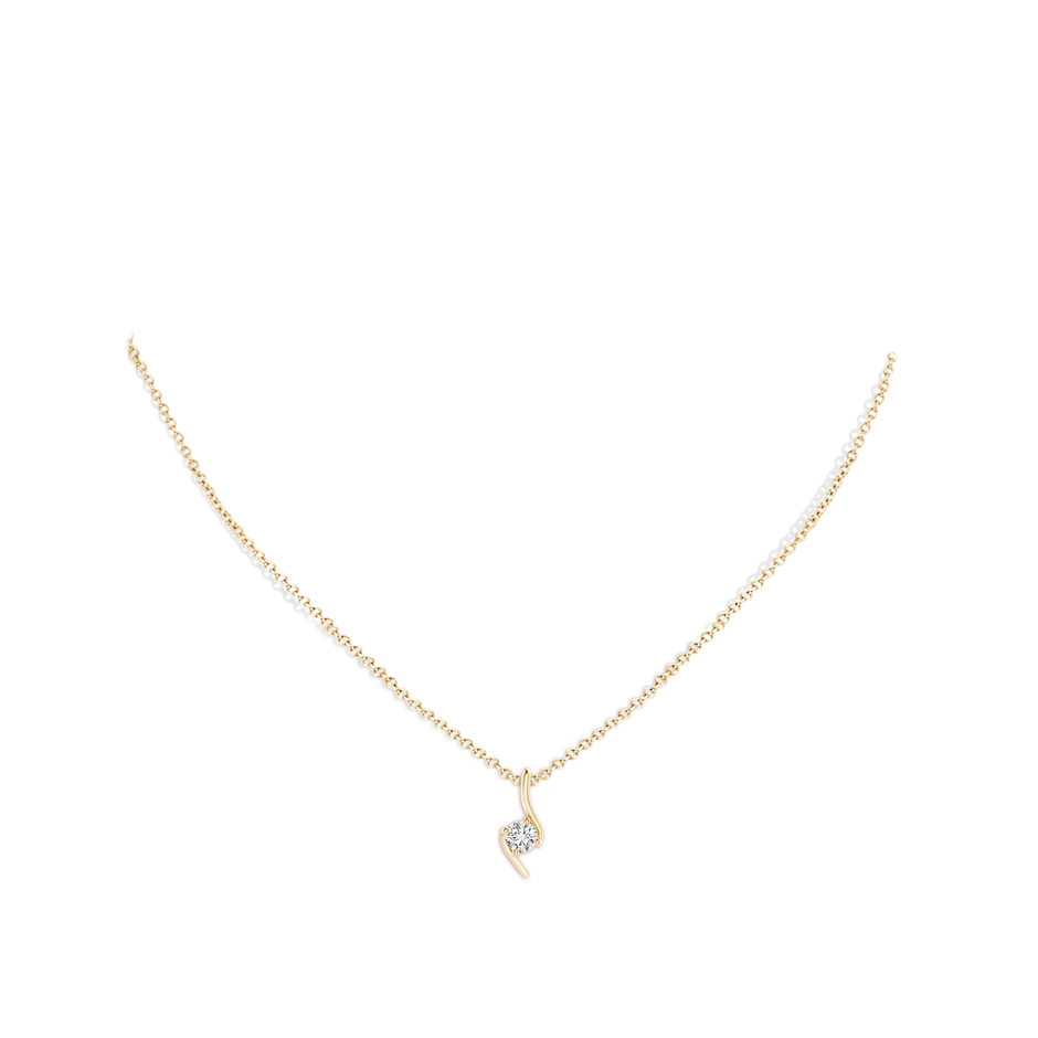 4.1mm HSI2 Prong-Set Diamond Solitaire Bypass Pendant in Yellow Gold pen