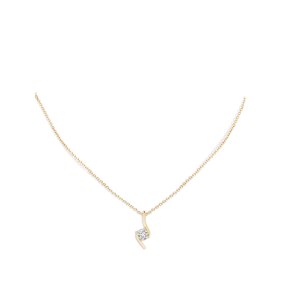 5.1mm HSI2 Prong-Set Diamond Solitaire Bypass Pendant in Yellow Gold pen