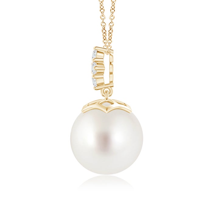 11mm AAA South Sea Pearl Pendant with Diamond Cluster in Yellow Gold - side 1