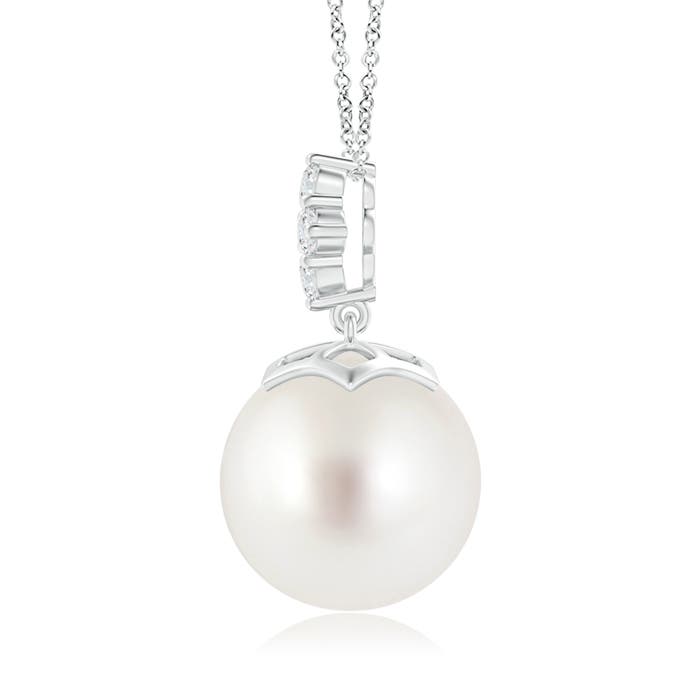 AAA - South Sea Cultured Pearl / 12.68 CT / 14 KT White Gold