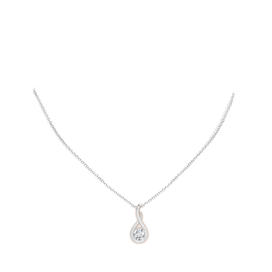7.4mm GVS2 Infinity Twist Diamond Solitaire Pendant in P950 Platinum pen