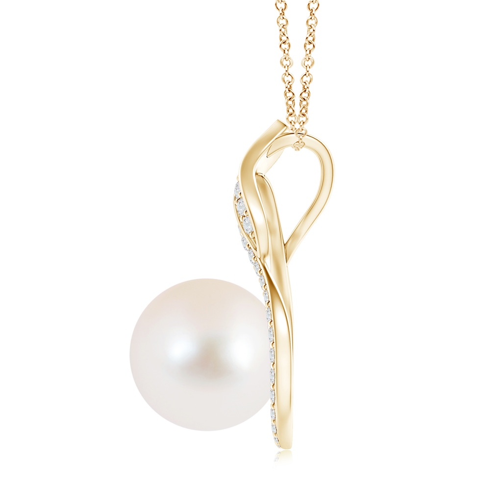 10mm AAA Freshwater Pearl Swirl Pendant with Diamonds in Yellow Gold Product Image