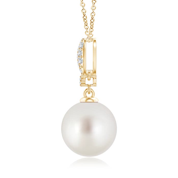 AAA - South Sea Cultured Pearl / 7.3 CT / 14 KT Yellow Gold