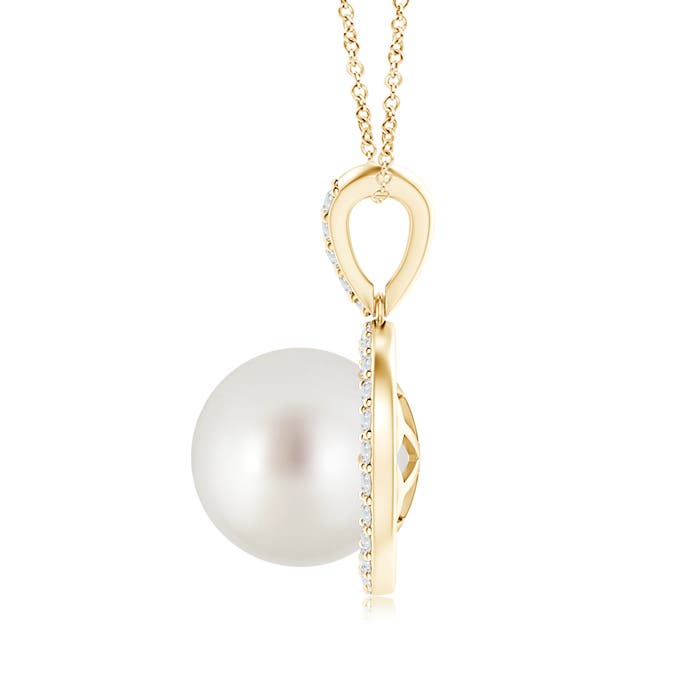 AAA - South Sea Cultured Pearl / 7.47 CT / 14 KT Yellow Gold