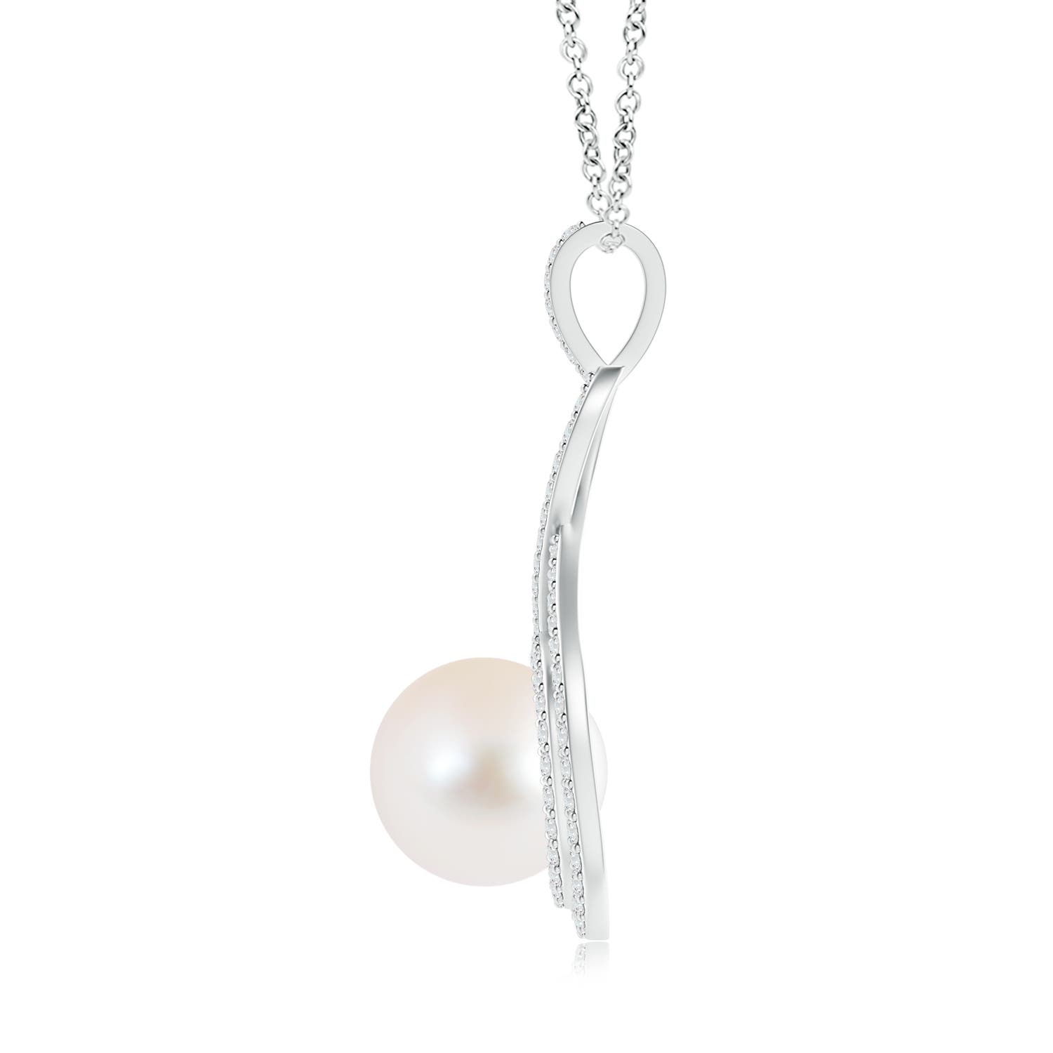 AAA - Freshwater Cultured Pearl / 7.79 CT / 14 KT White Gold
