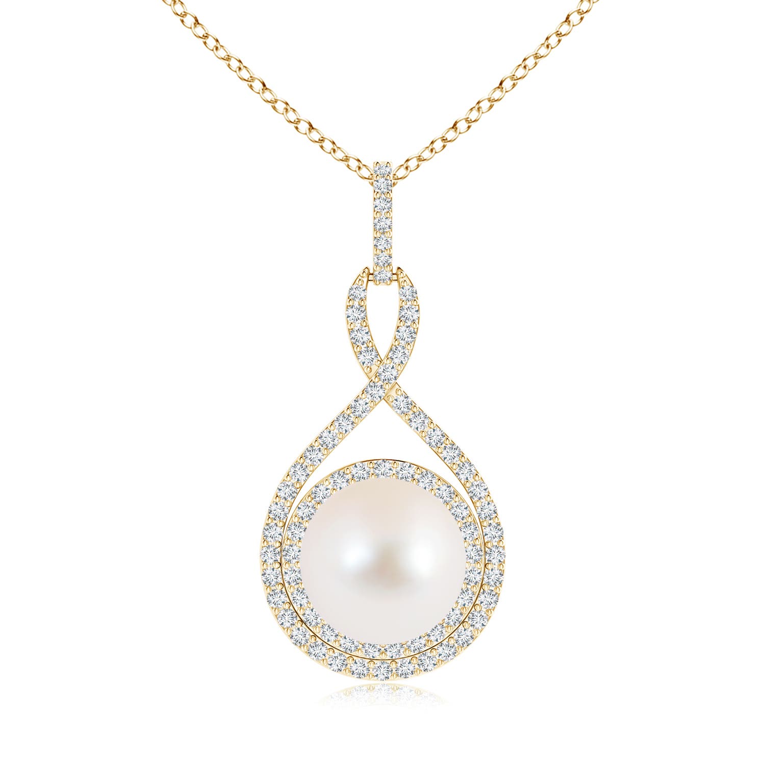 AAA - Freshwater Cultured Pearl / 7.79 CT / 14 KT Yellow Gold