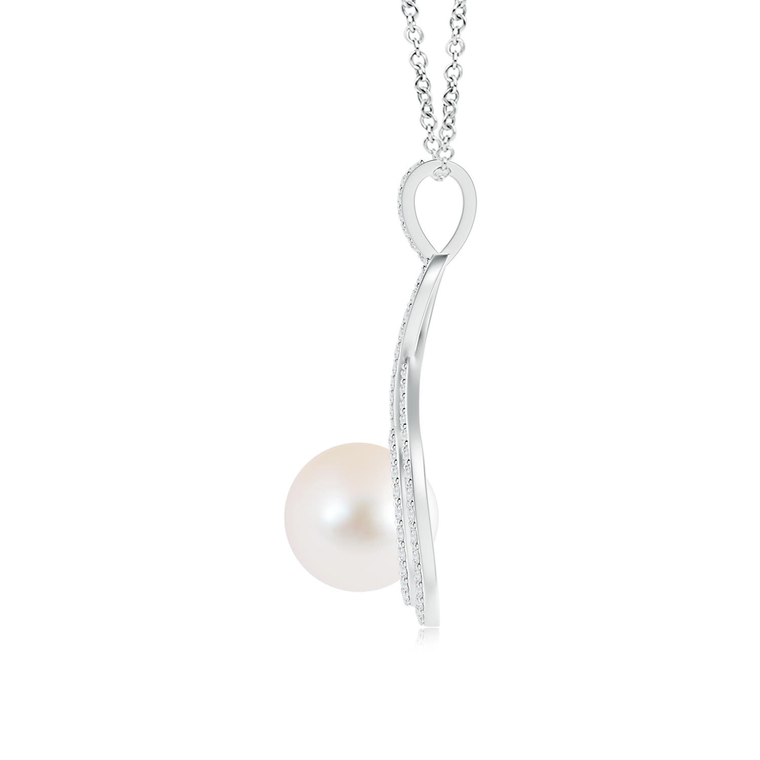 AAA - Freshwater Cultured Pearl / 5.69 CT / 14 KT White Gold